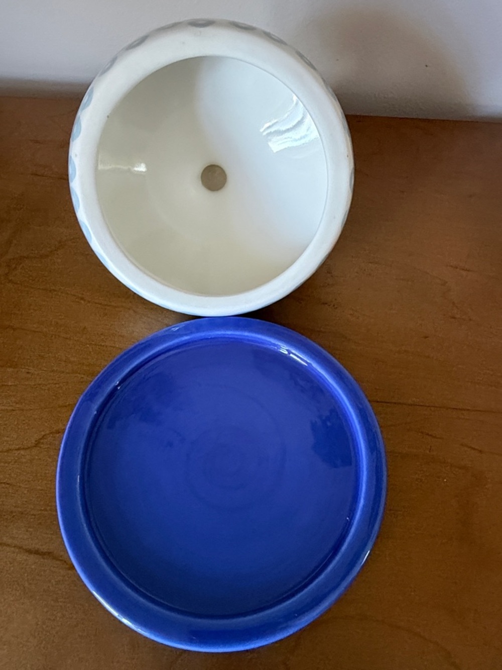 Coton Colors Iris Burst Round Butter Dish. - Picture 4 of 9